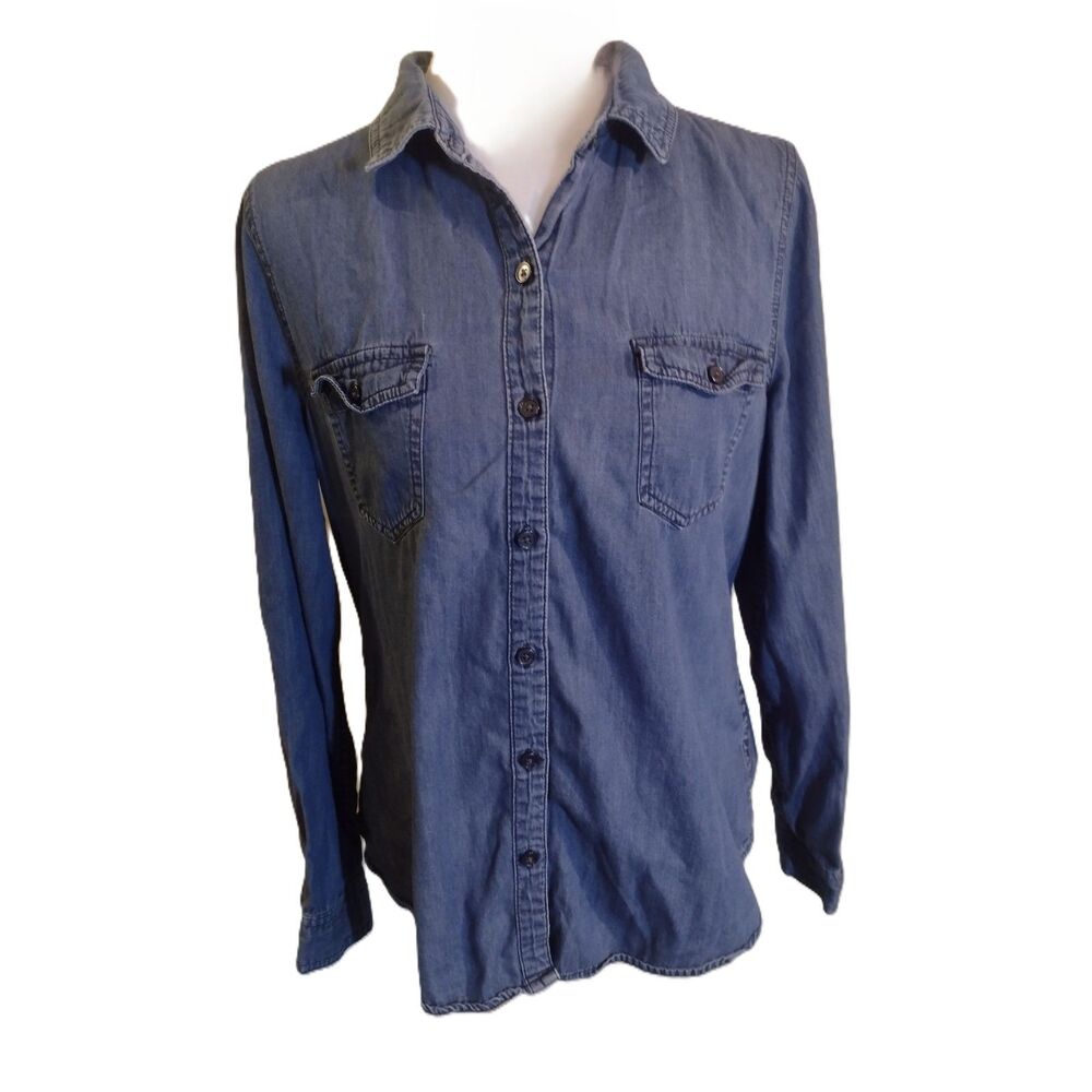 Old Navy Medium Lightweight Denim Shirt Chambray Button Up Long Sleeve Top